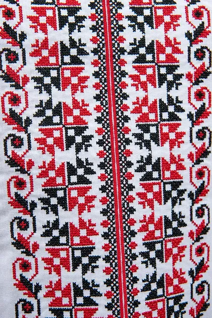 Лляна чоловіча сорочка-вишиванка з коротким рукавом Оберіг 92801234 льон  (L)96-100 біла з червоно-чорною вишивкою