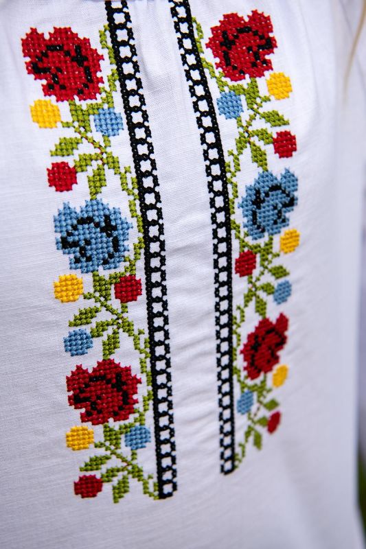 Вишиванка лляна для дівчинки Барвисті квіти дитяча блузка з орнаментом 120411 льон 146см біла
